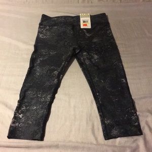 Under armour capri workout pants